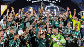 Libertadores: Com Palmeiras campeão 2021, flamenguistas de Castanheira guardam fogos para a festa da virada