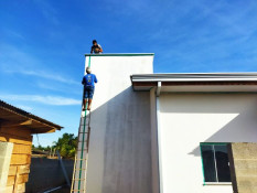 Castanheira: Movimento na Henrique Capixaba dimensiona bom momento do setor de construção