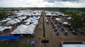 Sicredi Univales marca presença na maior feira do agro da região norte