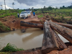 Chuvas chegaram a isolar regiões em Castanheira