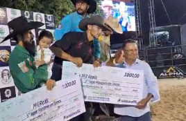 Rodeio: Castanheirense Victor André sobe no pódio