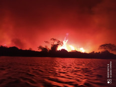 Fogo fora de controle em Cáceres