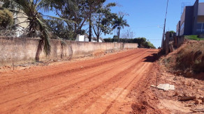 Finalização da pavimentação asfáltica na Avenida dos Trabalhadores e Rua Padre Ezequiel Ramim