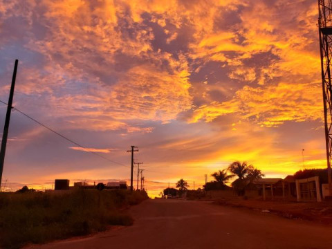 Foto de um final de tarde em Castanheira cedida por uma leitora